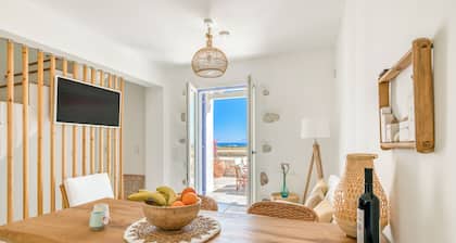 Aetherian Ciel Villas, Alia