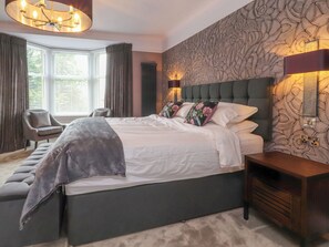 6 habitaciones, decoración personalizada y muebles diferentes 