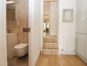 Shower - Enbrook View (Folkestone)