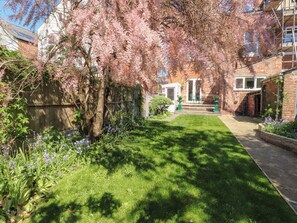 Property grounds - Mullans (Southport)