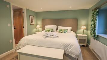 2 bedrooms, individually decorated, individually furnished, free WiFi