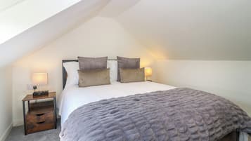 1 bedroom, individually decorated, individually furnished, free WiFi