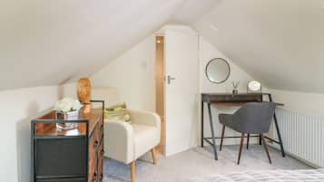 1 bedroom, individually decorated, individually furnished, free WiFi