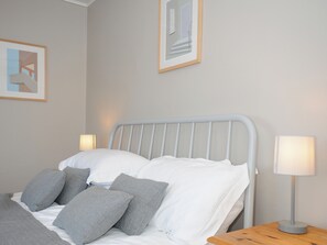 3 chambres, décor unique, ameublement unique, accès au Wi-Fi (inclus)