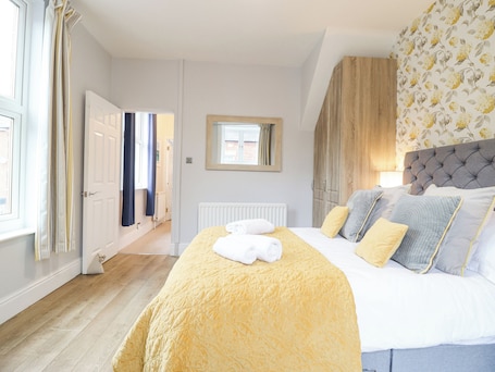 4 bedrooms, individually decorated, individually furnished, free WiFi