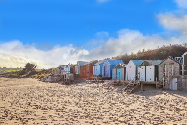 Exterior - The Warren K20 (Pwllheli)