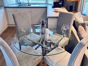 Dining - The Warren O7 (Pwllheli)