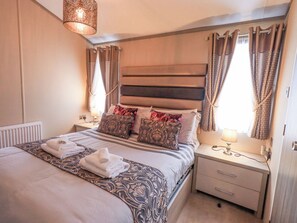 3 bedrooms, individually decorated, individually furnished, free WiFi