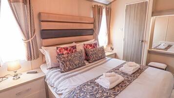 3 bedrooms, individually decorated, individually furnished, free WiFi