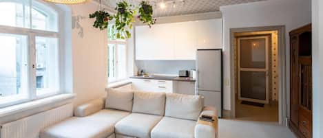 Appartement, 1 chambre, patio, vue jardin | Salle de séjour