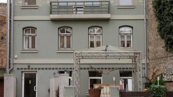 Apartment, 1 Bedroom, Patio, Garden View | Exterior