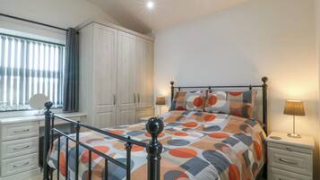 1 bedroom, individually decorated, individually furnished, free WiFi