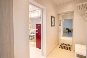 Leilighet, 1 soverom, terrasse, hageutsikt | Gang