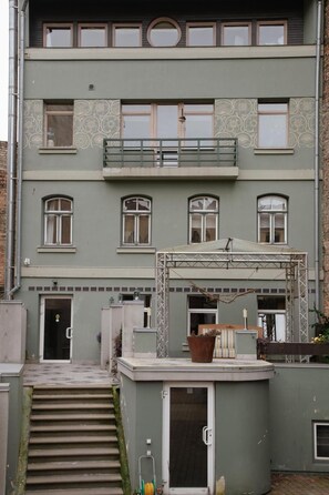 Leilighet, 1 soverom, terrasse, hageutsikt | Eksteriør