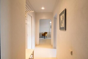 Íbúð - 1 svefnherbergi - verönd - útsýni yfir garð | Gangur