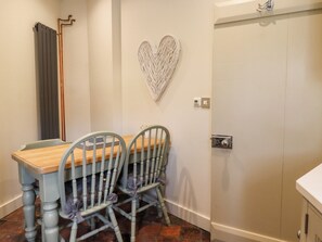 Dining - Duckstone Cottage (York)