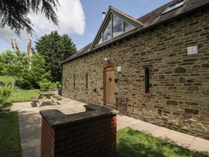 Cottage | Front of property - The Coach House (Ludlow)