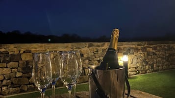 Cottage | Property grounds