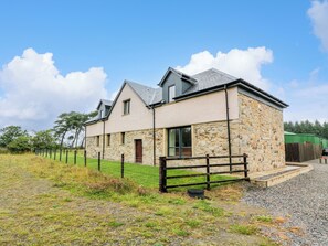 Exterior - The Barn, Drumbow Farm (Airdrie)