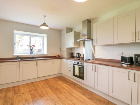 Fridge, dishwasher, electric kettle, toaster