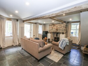 Cottage | Living area