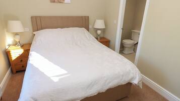 3 bedrooms, individually decorated, individually furnished, free WiFi