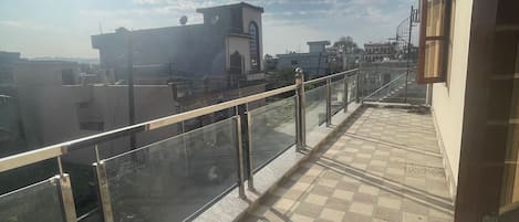 Quarto casal família, sacada, vista para a montanha | Sacada
