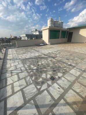 Terrace/patio - Vishram Guest House (Vikasnagar)