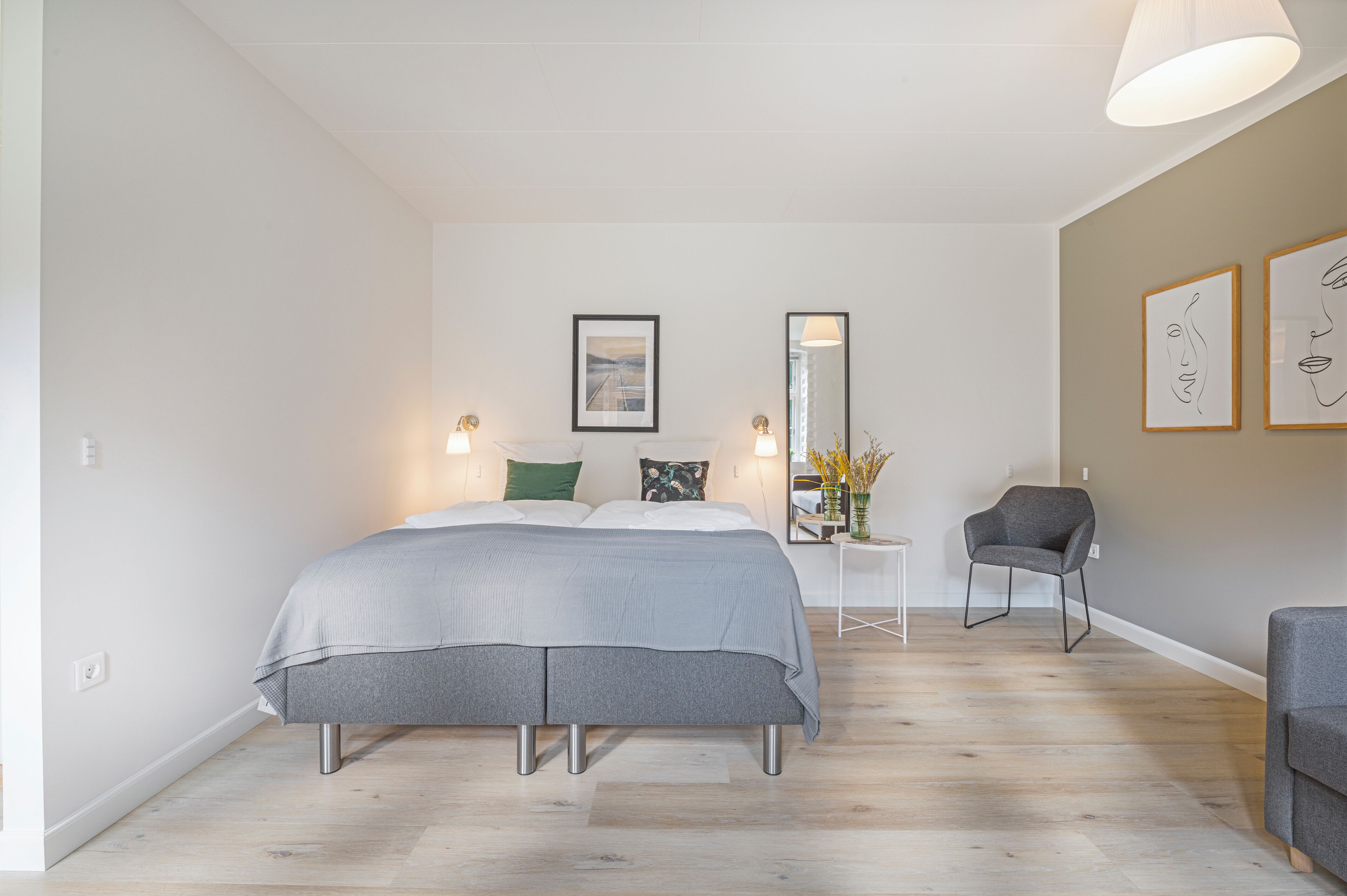 مكواة/لوح كي وواي فاي مجانًا