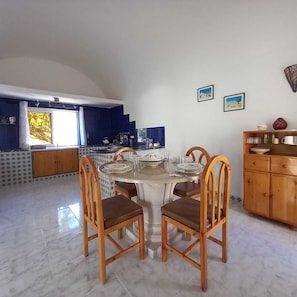Dining - BEAUTIFUL VILLA WITH PRIVATE POOL FOR A DREAM VACATION (Mezraya)