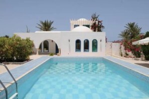 Pool - BEAUTIFUL VILLA WITH PRIVATE POOL FOR A DREAM VACATION (Mezraya)