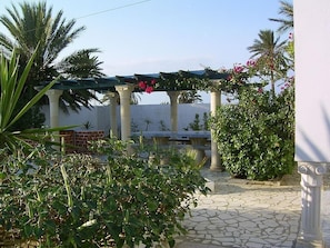 Terrace/patio - BEAUTIFUL VILLA WITH PRIVATE POOL FOR A DREAM VACATION (Mezraya)
