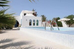 Pool - BEAUTIFUL VILLA WITH PRIVATE POOL FOR A DREAM VACATION (Mezraya)
