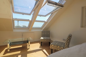 4 bedrooms, individually decorated, individually furnished, free WiFi