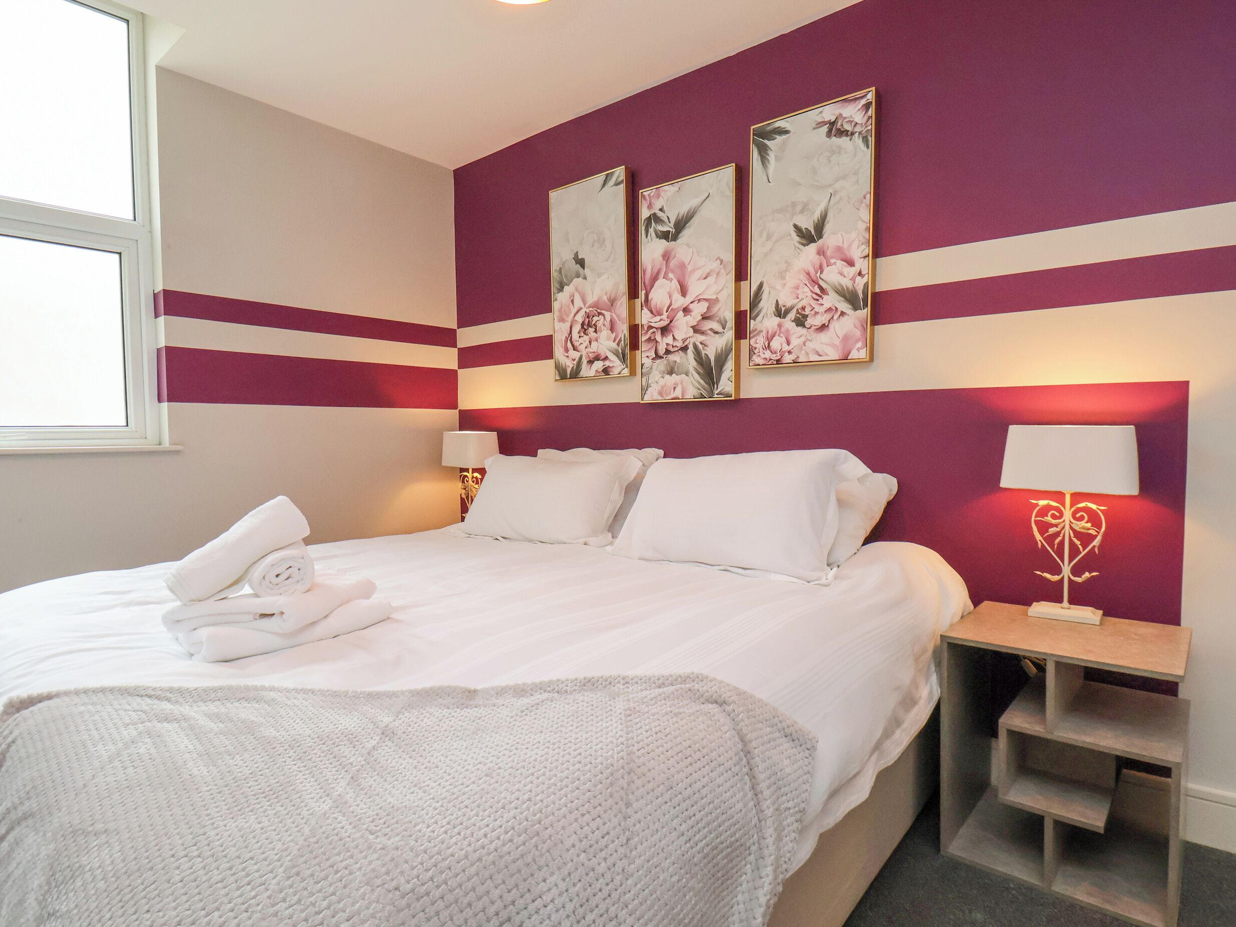 2 bedrooms, individually decorated, individually furnished, free WiFi