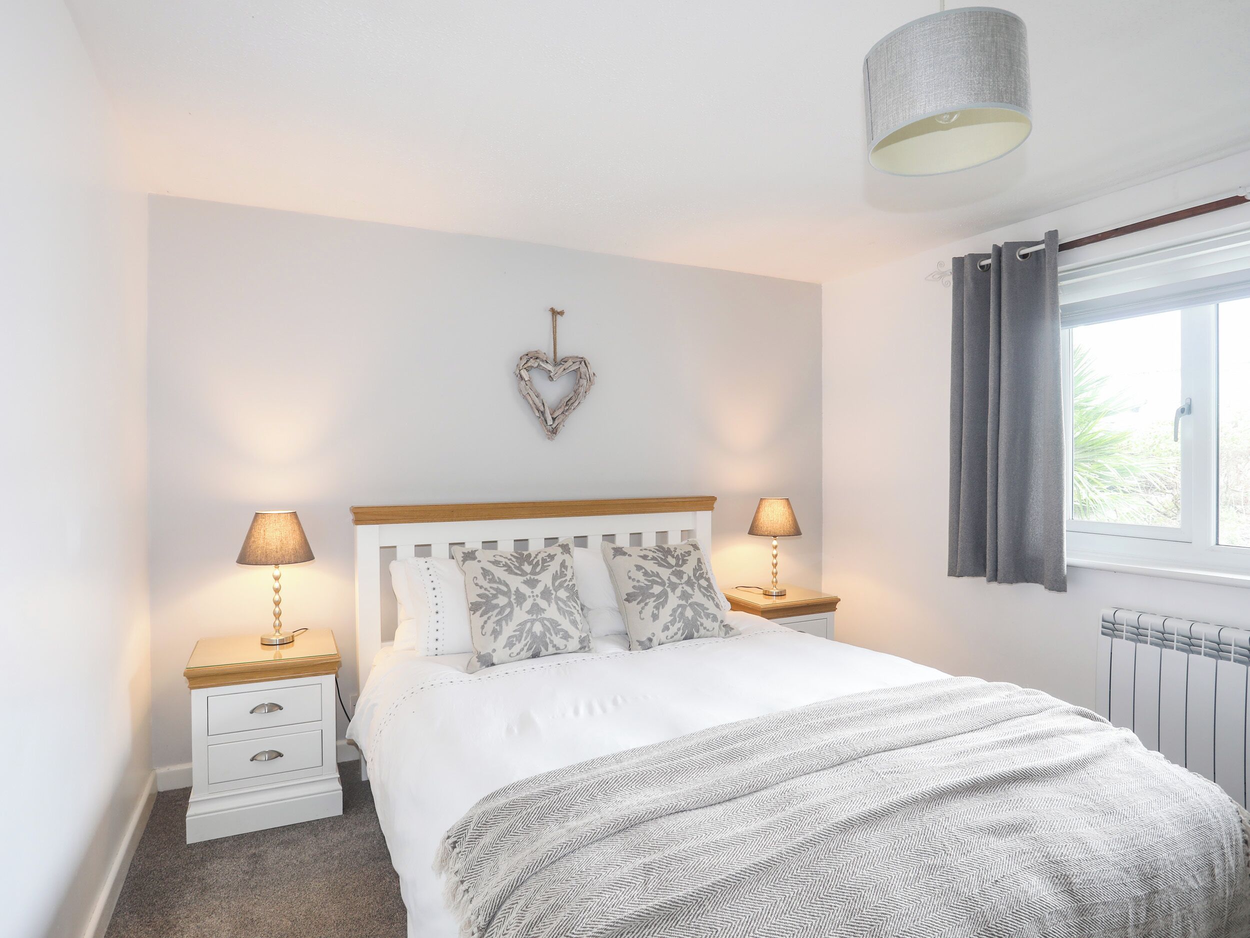 4 bedrooms, individually decorated, individually furnished, free WiFi