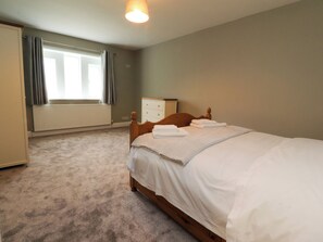 3 Schlafzimmer, individuell dekoriert, individuell eingerichtet