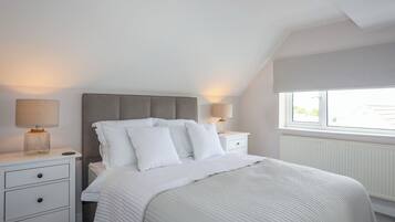 3 camere, con stile personalizzato, con arredamento individuale