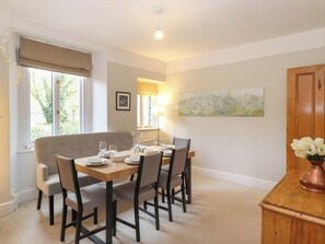 Dining - Gowanlea (Ambleside)