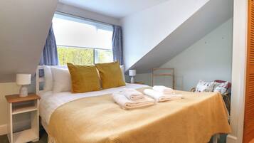 3 bedrooms, individually decorated, individually furnished, free WiFi
