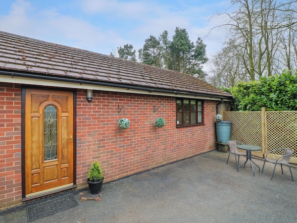 Woodstock Lodge - Warwickshire