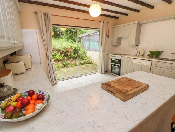 Fridge, dishwasher, electric kettle, toaster