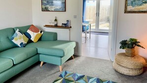 Living area - 2 Boathouse Terrace (Wadebridge)