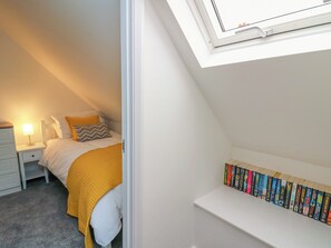 2 bedrooms, individually decorated, individually furnished, free WiFi - 2 Penporth (Rhayader)