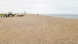 靠近海滩