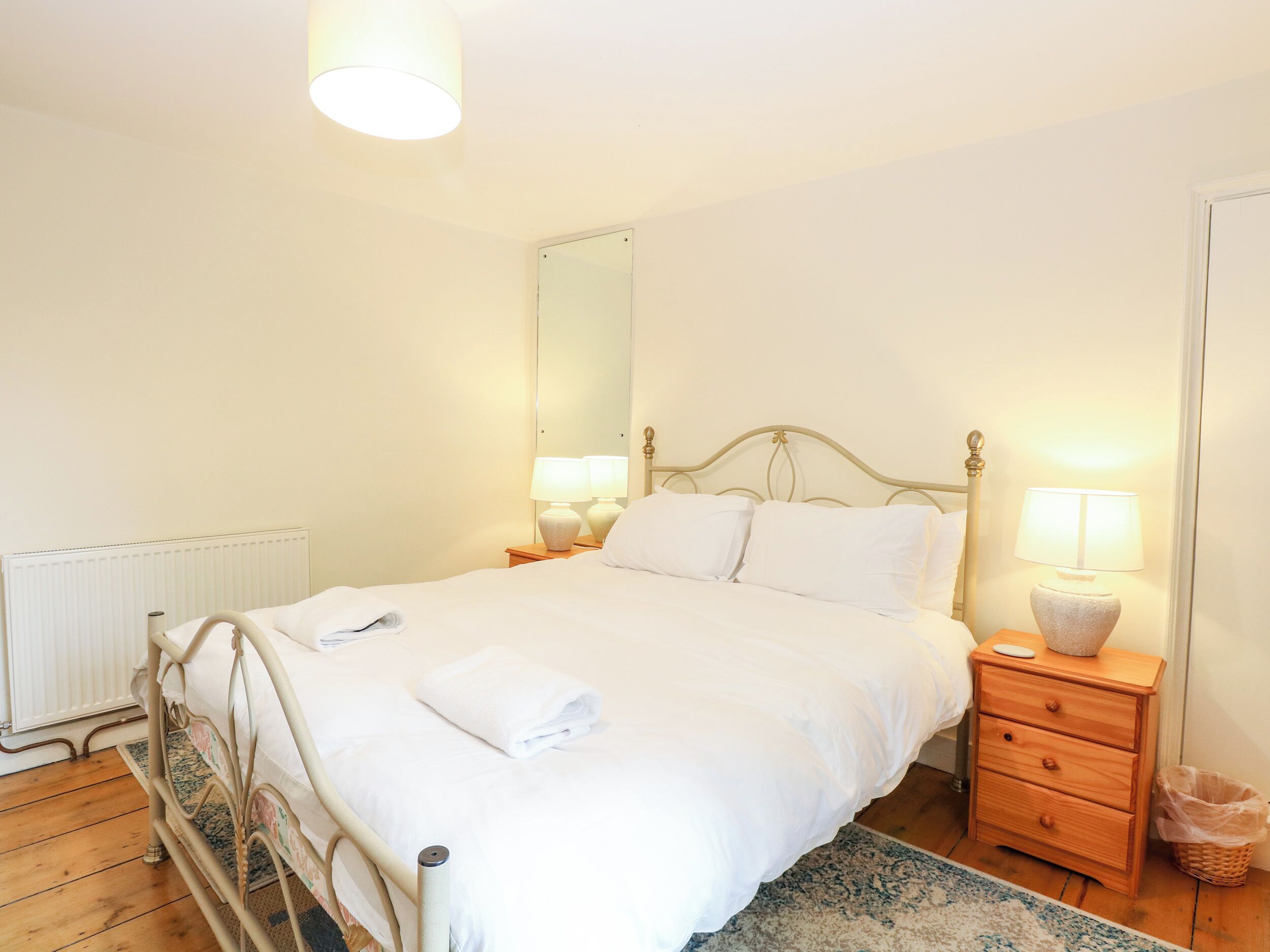 3 bedrooms, individually decorated, individually furnished, free WiFi