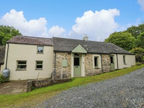 Exterior - Taibach (Newport)