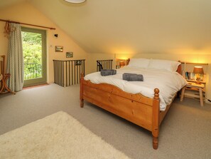 4 bedrooms, individually decorated, individually furnished, free WiFi - Taibach (Newport)