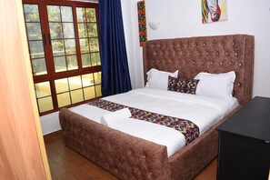 4 bedrooms, iron/ironing board, WiFi, bed sheets - 103 Skyline Apartments kilimani-Pool, Gym + Lift (Nairobi)