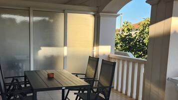 Apartment (Apartment Zara) | Dining room